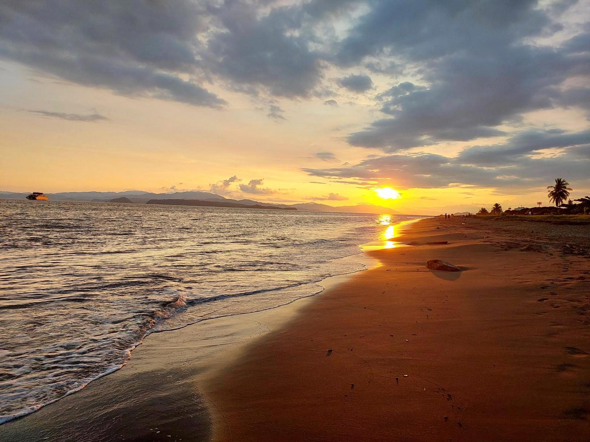 Willa Casa Equipada En El Centro De Puntarenas Zewnętrze zdjęcie